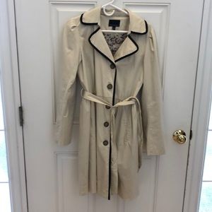 Cynthia Rowley Khacki belted trench coat.